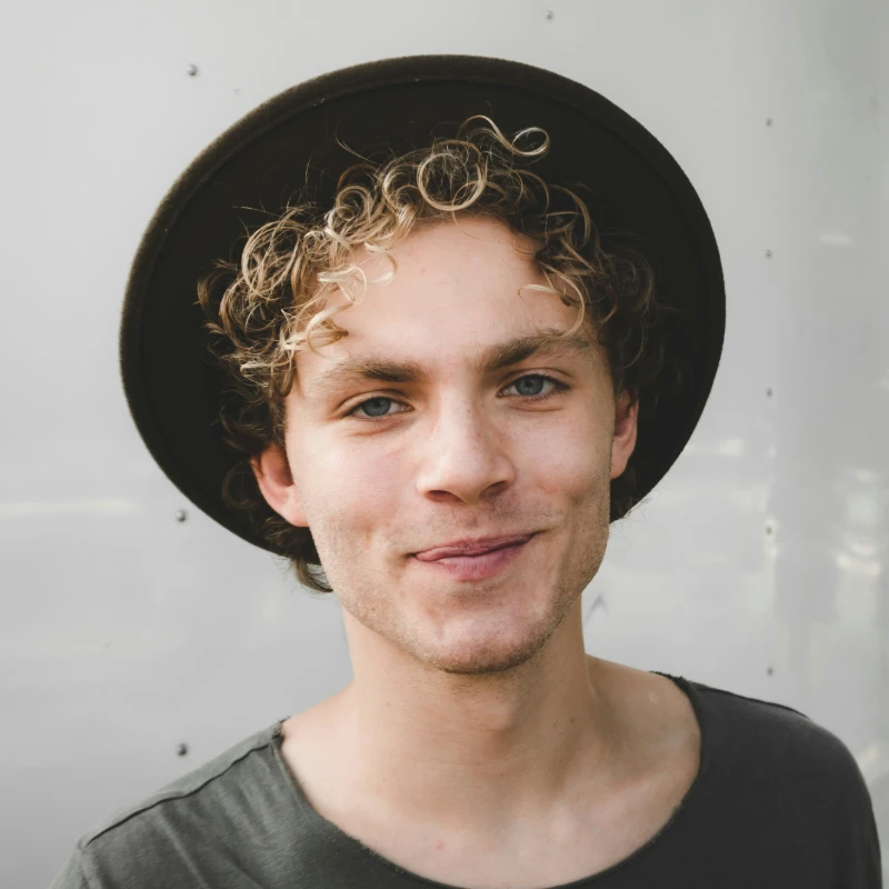 profile image of benjamin profile image of benjamin