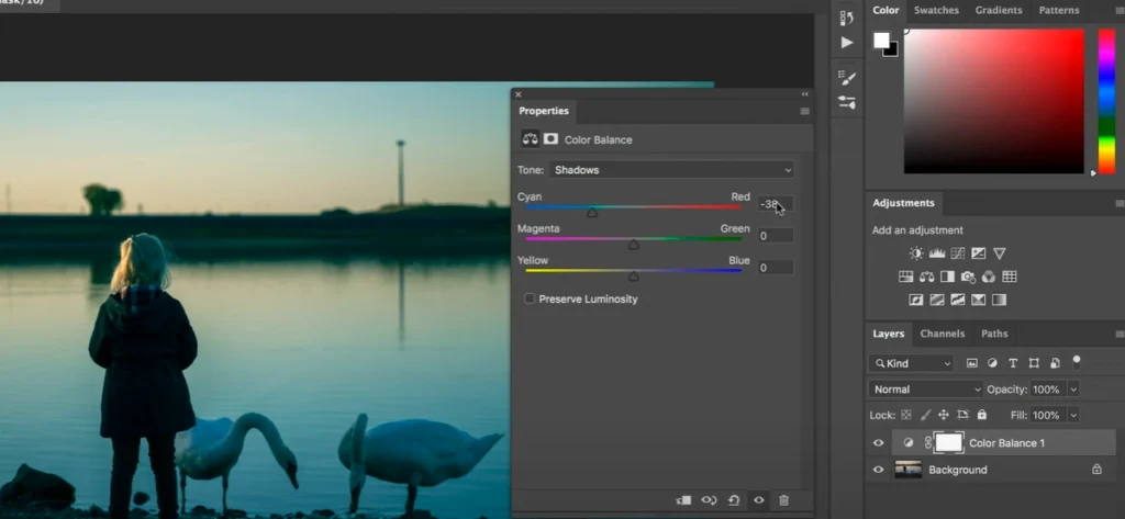 在 photoshop 上修改色彩平衡和飽和度的截圖。